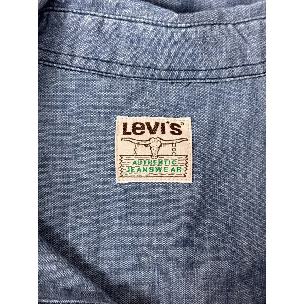 Vintage Levis Pearl Snap Western Shirt Large Mens Blue Chambray Denim